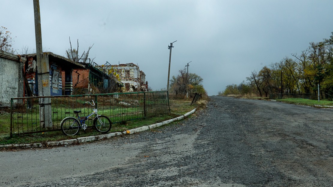 In Ukraine, explosive weapons have made towns and villages isolated and inaccessible