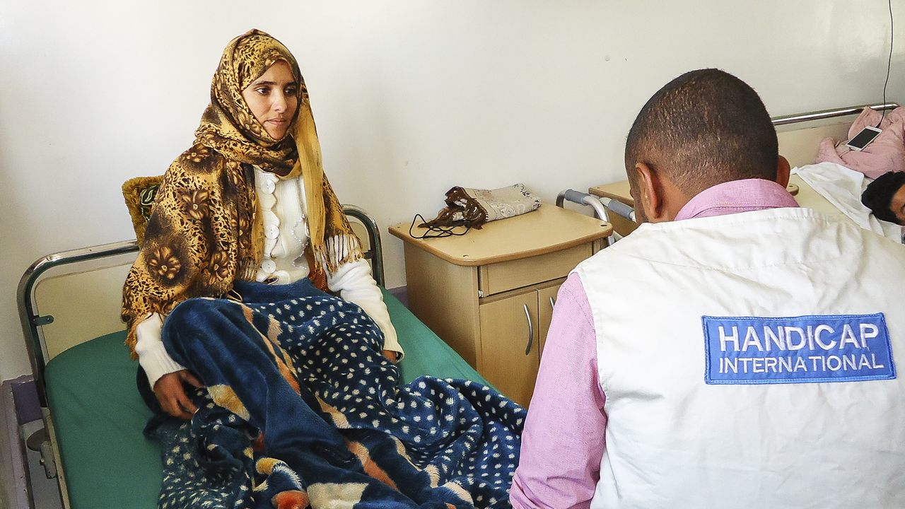 Bushra, 24 years old. She was injured in abombing. Sha was taken care by Humanity & Inclusion.